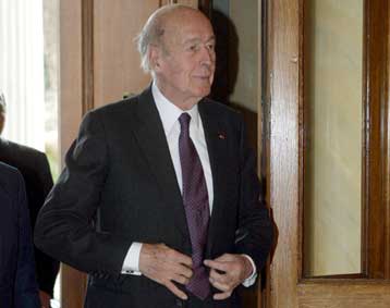 Καλύτερη η απουσία Συντάγματος από το κακό Σύνταγμα στην ΕΕ, δήλωσε ο Ζισκάρ ντ Εστέν