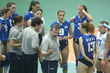 Παρελθόν για την εθνική βόλεϊ γυναικών ο Τάκης Φλώρος