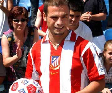 Χειρουργήθηκε ο Ντέμης-Επιστρέφει σε 4 με 6 εβδομάδες