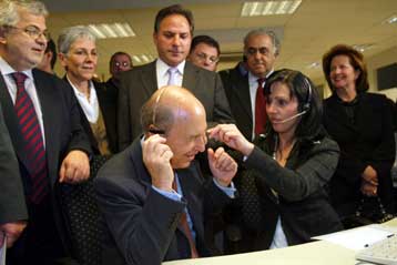 Νέα κόντρα κυβέρνησης – ΝΔ για το θέμα του τηλεφωνήματος στο 184