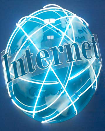 Η Microsoft συμβιβάζεται με την AOL και κερδίζει τον πόλεμο των browser