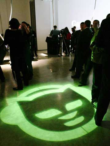 Η δισκογραφική βιομηχανία μηνύει τους μουσικόφιλους «πειρατές» του Διαδικτύου