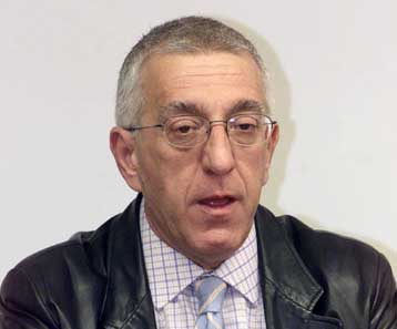 «Ακροδεξιές και αλαζονικές οι απόψεις του Κ.Σημίτη» υποστηρίζει ο Νικήτας Κακλαμάνης