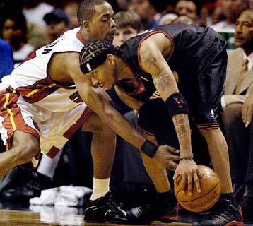 Ήττα για 19ο συνεχόμενο παιχνίδι δέχθηκαν οι Ορλάντο Μάτζικ