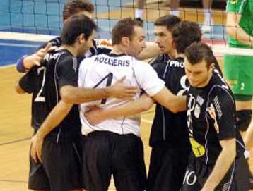 Ο ΠΑΟΚ νικητής στο ντέρμπι της Θεσσαλονίκης με 3-1 σετ