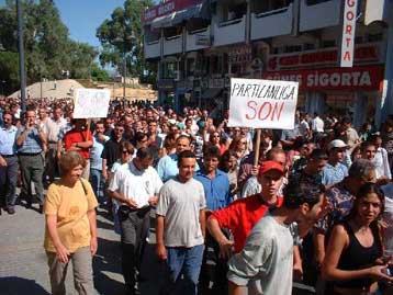 Προσδοκία αλλαγής στο πολιτικό καθεστώς των κατεχομένων εκφράζουν οι Ελληνοκύπριοι