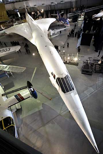 To Concorde απογειώνεται για την τελευταία εμπορική υπερηχητική πτήση