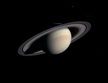 Το διαστημικό σκάφος Cassini φωτογραφίζει τον «Αρχοντα των Δαχτυλιδιών»