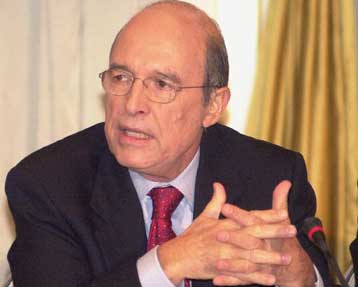 Επίσκεψη Σημίτη στη Ρώμη για διαβουλεύσεις με τον Μπερλουσκόνι