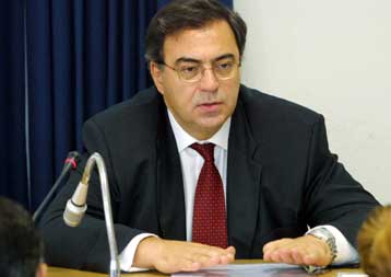 Περιορισμό δαπανών και συγκράτηση τιμολογίων θα ζητήσει από τις ΔΕΚΟ ο Ν.Χριστοδουλάκης