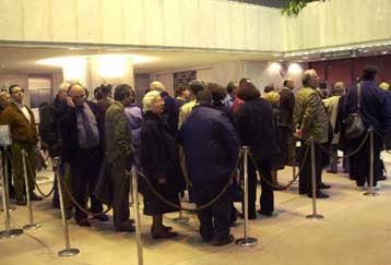 «Εκρηκτική» ζήτηση για εορτοδάνεια από τους καταναλωτές