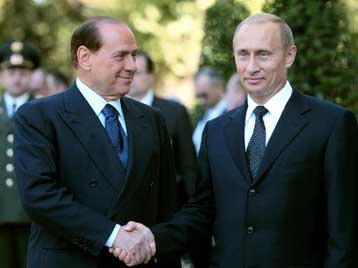 Την επίθεση στη Μόσχα καταδίκασε ο Σ.Μπερλουσκόνι, στηρίζοντας τον Βλ.Πούτιν