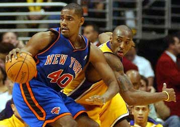 Στην κορυφή του ΝΒΑ οι Λέικερς με το 98-90 επί των Νικς