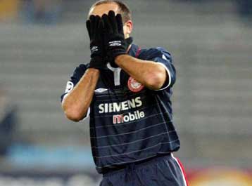 Εφιάλτης αντί για UEFA στο Ντελε Αλπι για τον Ολυμπιακό-Αποχαιρετιστήριος βαθμός για ΑΕΚ