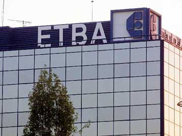 Αναστολή των διαδικασιών συγχώνευσης με την Πειραιώς ζήτησαν τρεις μέτοχοι της ΕΤΒΑ