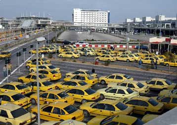 Επ αόριστον πανελλαδική απεργία των ιδιοκτητών ταξί από τα ξημερώματα της Πέμπτης