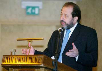 Διάψευση από τον Νίκο Έξαρχο περί παραίτηση από τη θέση του ΓΓΑ