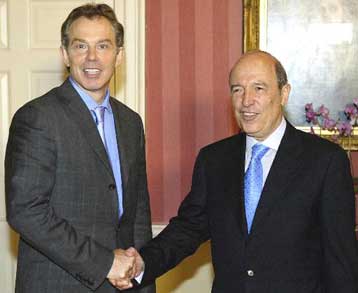 Συνομιλίες για τα Γλυπτά του Παρθενώνα θα έχουν Σημίτης-Μπλερ στο Λονδίνο