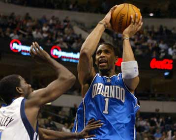 Επέστρεψαν για τα καλά στις επιτυχίες οι Μάτζικ – Νίκησαν τους Ουίζαρντς 95-91