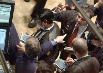 Το φράγμα των 10.000 μονάδων ξεπέρασε ο Dow Jones – Ανοδος και για Nasdaq την Πέμπτη