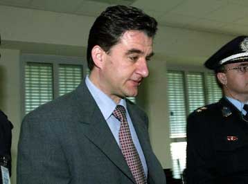 Είμαι αθώος, δηλώνει με επιστολή του ο Ηρακλής Κωστάρης