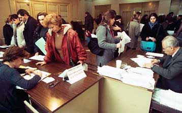 «Πακέτο» 5.962 προσλήψεων μερικής απασχόλησης ενέκρινε η κυβέρνηση