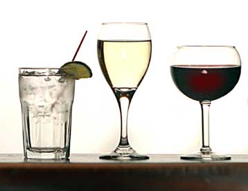 Γονίδιο καθορίζει την ανοχή στο αλκοόλ – τουλάχιστον στα σκουλήκια