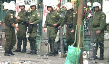 Και δυνάμεις των ΜΑΤ από την Αθήνα στο ΟΦΗ-ΑΕΚ λόγω της υπόθεσης Μαραγκάκη