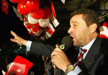 Κορύφωση προεκλογικής εκστρατείας στα κατεχόμενα- Δυναμικό «παρών» της αντιπολίτευσης