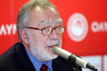 Στην προπόνηση του Ολυμπιακού ο Σ.Κόκκαλης