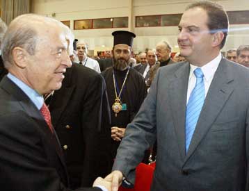 Προβάδισμα ΝΔ, ισχυρό το «ευρωπαϊκό πρόσωπο» Σημίτη και φαβορί για διαδοχή ο Παπανδρέου