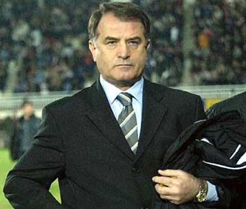 Πρωταγωνιστής ο Μπάγεβιτς σε νέα επεισόδια με οπαδούς