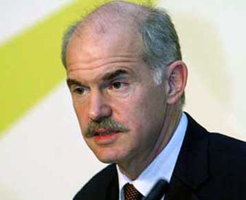 «Όταν πρέπει, δεν θα αρνηθώ» απάντησε για τα σενάρια διαδοχής ο Γιώργος Παπανδρέου