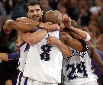 Νέο ρεσιτάλ του Στογιάκοβιτς, μία ακόμα νίκη για τους Κινγκς