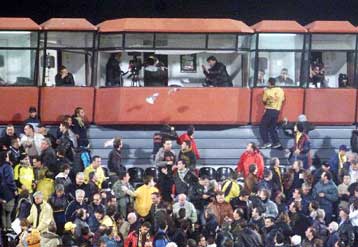 Καταγγελία του ΠΣΑΤ για τα επεισόδια κατά των ΜΜΕ στον αγώνα Αρη-Ολυμπιακού