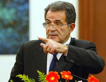 Διευκρινίσεις από Κομισιόν σχετικά με το πάγωμα των κοινοτικών δαπανών