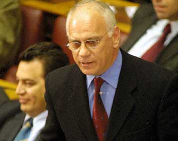 «Σκάνδαλο» στην προμήθεια των Apache καταγγέλλει η ΝΔ