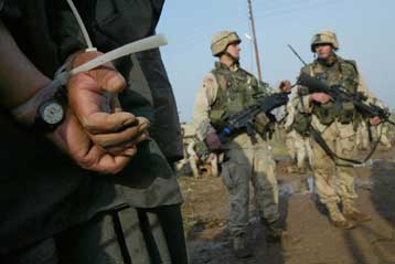 Συνελήφθη Ιρακινός πρώην υψηλόβαθμος αξιωματούχος που χρηματοδοτούσε τη δράση ενόπλων