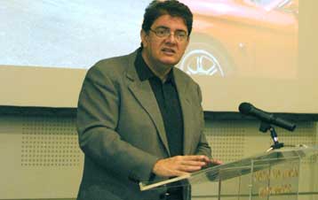 Σίγουρος για νέα εκλογική νίκη του ΠΑΣΟΚ υπό την ηγεσία Σημίτη ο Χρίστος Βερελής