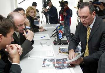 Τρεις αγωνιστικές και πρόστιμο 12.000 ευρώ στον Αρη