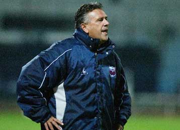 Καυστικές δηλώσεις από τον προπονητή του Πανιωνίου, Μπουμπένκο