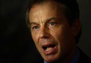 Δεύτερο στις προτιμήσεις των Βρετανών το κόμμα του Μπλερ, σύμφωνα με νέα δημοσκόπηση