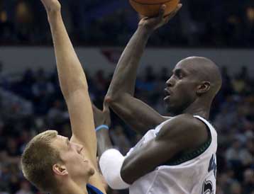 Εντυπωσιακό πρώτο τριπλ νταμπλ της σεζόν για τον Γκαρνέτ και Μινεσότα-Ντάλας 114-109