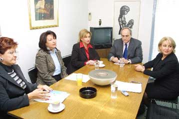 Επαφές Κωνσταντόπουλου με θέμα τη στήριξη των γυναικών στα κέντρα λήψης αποφάσεων