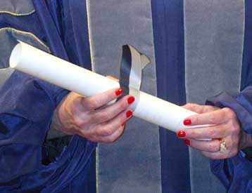 Στο Ευρωπαϊκό Δικαστήριο παραπέμπεται η Ελλάδα για την αναγνώριση των πτυχίων