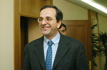 Χωρίς όρους ή προϋποθέσεις η επιστροφή μου στη Νέα Δημοκρατία, λέει ο Αντώνης Σαμαράς