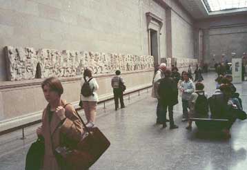 «Παγώνει» η βρετανική κυβέρνηση το θέμα της επιστροφής των Γλυπτών του Παρθενώνα