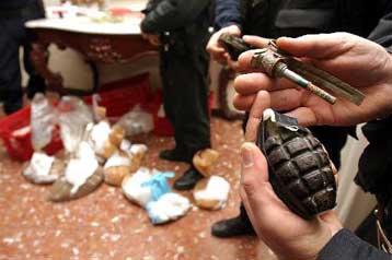 Στα χέρια της ιταλικής αστυνομίας καταζητούμενο μέλος των Ερυθρών Ταξιαρχιών