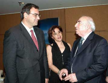 Δέσμευση των σούπερ μάρκετ για ελαχιστοποίηση στις αυξήσεις τιμών το επόμενο εξάμηνο