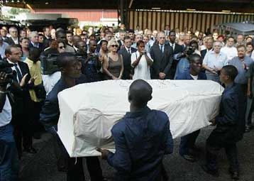 Ογδόντα τρεις δημοσιογράφοι έπεσαν εν ώρα καθήκοντος το 2003 σε ολόκληρο τον κόσμο